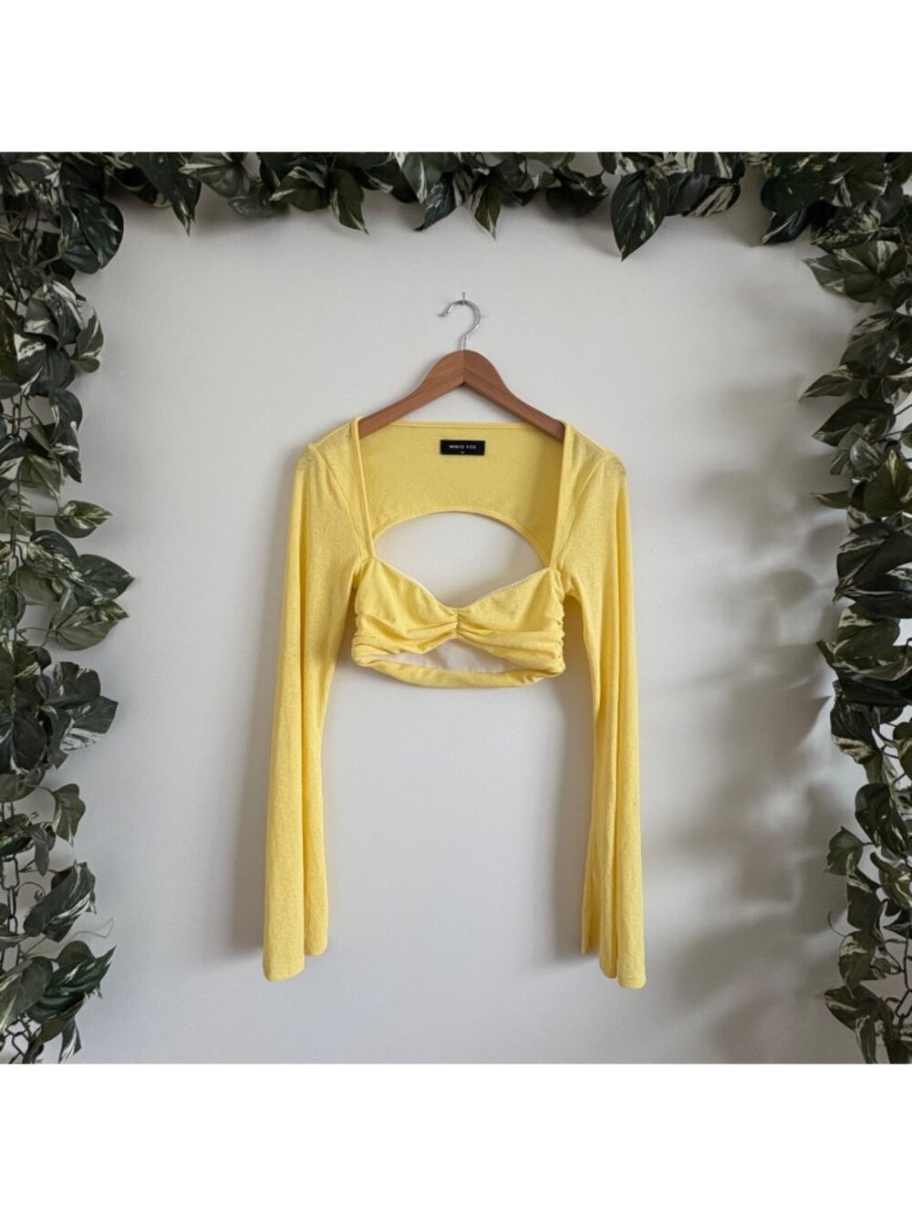White Fox Boutique Long Sleeve Cutout Cropped Shirt Yellow Women’s Size M